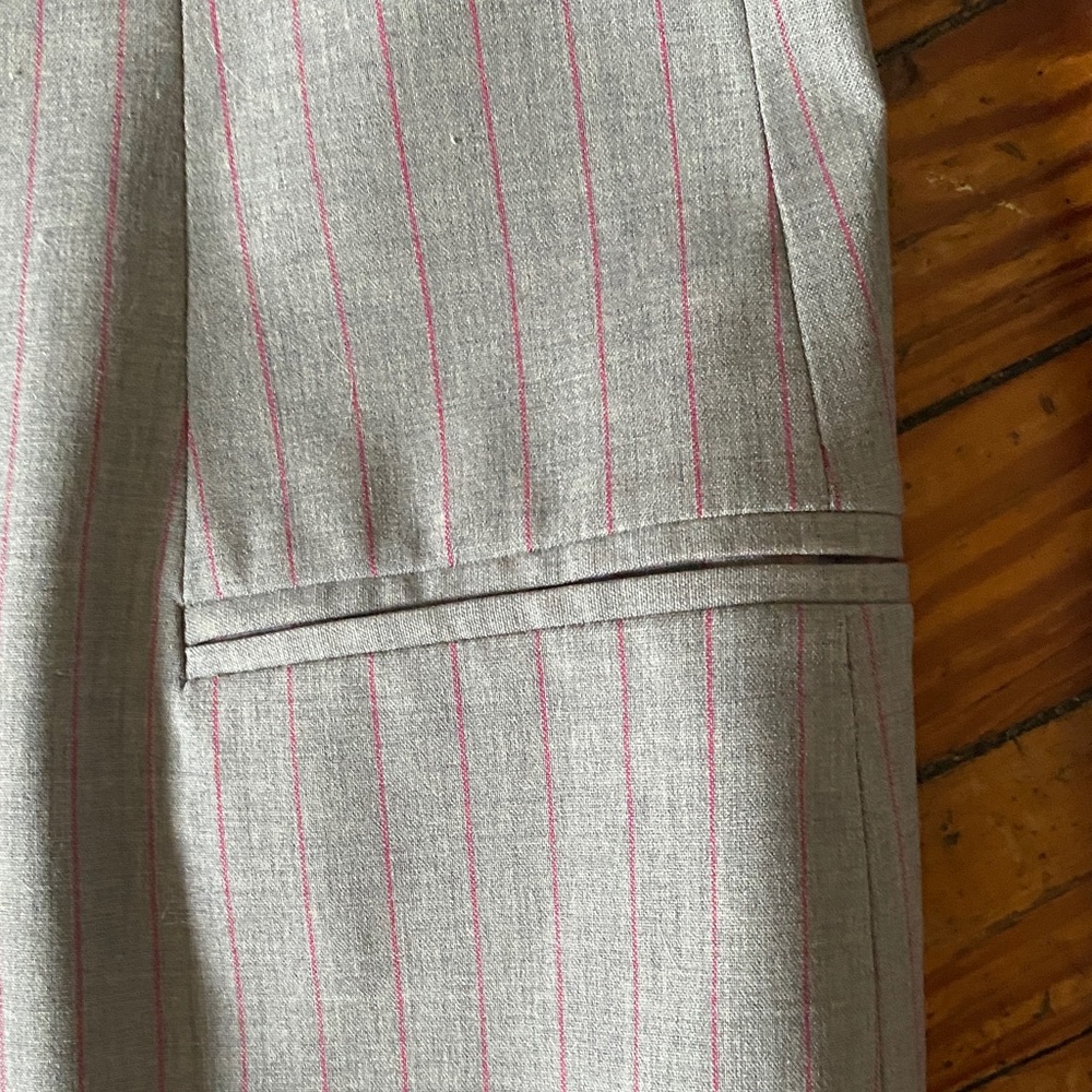 Vintage 1990s Moschino Couture Light Gray with Pink Pinstripe Blazer - Picture 5 of 12